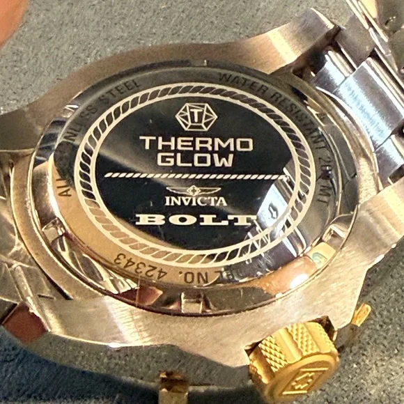 ThermoGlow Men Model 42343 - Men's Watch Quartz Two-Tone Silver and Gold